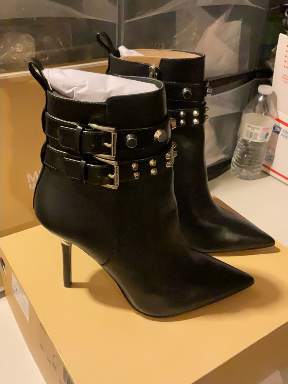 Michael Kors booties - Picture 9 of 16
